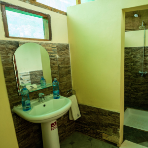 Accommodation Bathroom Tanzania
