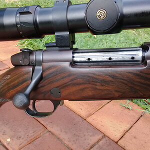 Weatherby Cutom 338 Lapua Rifle