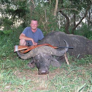 Hunting Buffalo with Pelandaba Safaris in Zimbabwe