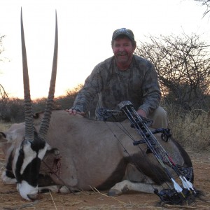 Bowhunting Gemsbok in Namibia