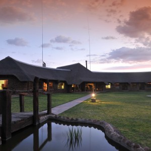 Wag n Bietjie Lodge - Wintershoek Johnny Vivier Safaris in South Africa