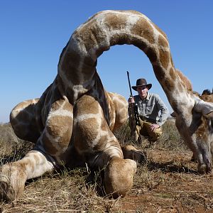 Hunting Giraffe with Wintershoek Johnny Vivier Safaris in SA