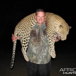 Leopard Hunt in Save Valley Conservancy Zimbabwe