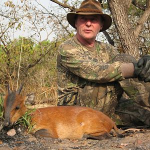 Hunting Red-Flanked Duiker in CAR