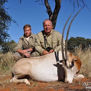 Scimitar Oryx hunt with Wintershoek Johnny Vivier Safaris