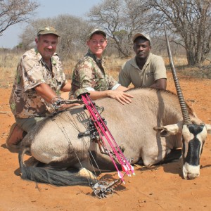 Lisa with "unicorn" Management gemsbok Limcroma Safaris 2015