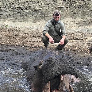 Tanzania Hunting Hippo