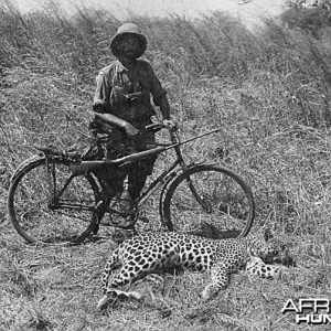 Kazimierz Nowak (1897-1937) with Leopard