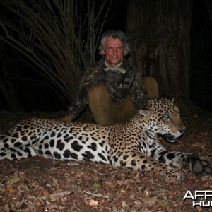 Hunter and Writer J. Alain Smith darted Jaguar