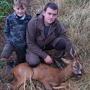 Hunt Roe Deer