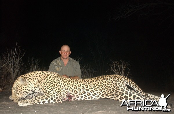 Leopard-Timau, Tanzania