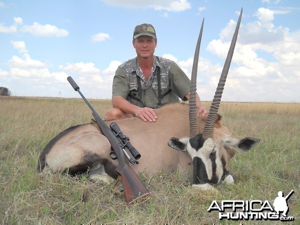 Hunting Oryx