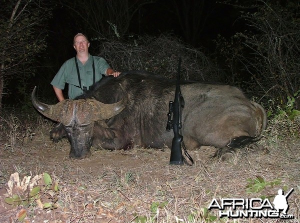 Buffalo Hunt at Savuli Ranch, The Save, Zimbabwe