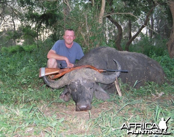 Hunting Buffalo with Pelandaba Safaris in Zimbabwe