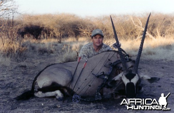 Bowhunting Gemsbok in Namibia