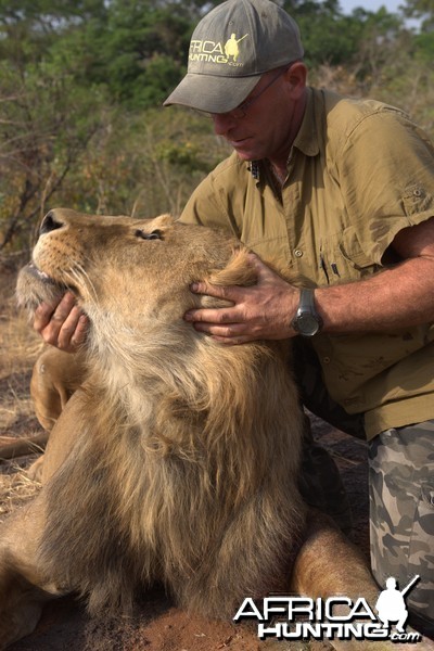 Hunting Lion in CAR