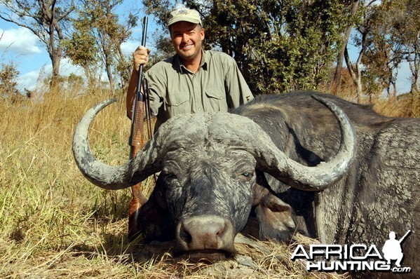 Hunting Cape Buffalo