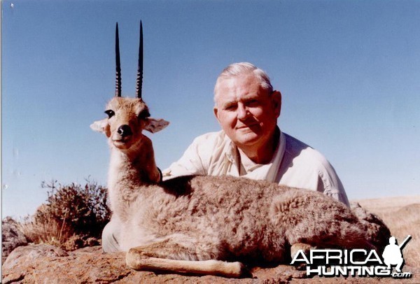 Hunting Vaal Rhebuck with Wintershoek Johnny Vivier Safaris in SA