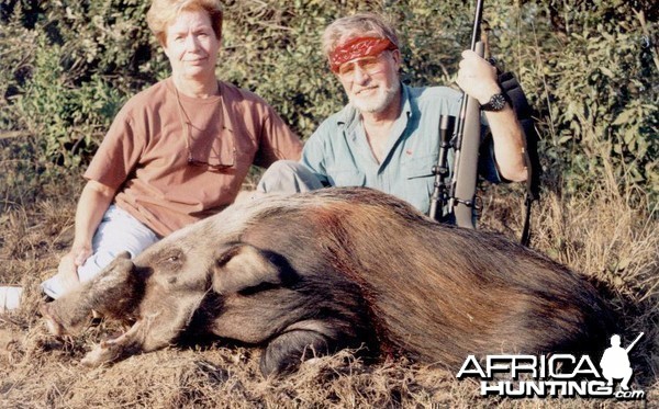 Hunting Bush Pig with Wintershoek Johnny Vivier Safaris in SA