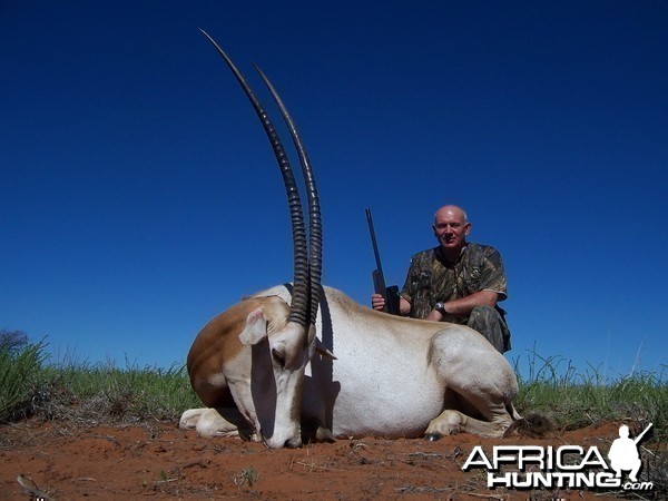 Hunting Scimitar Oryx with Wintershoek Johnny Vivier Safaris in SA