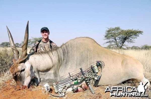 Bowhunting Eland with Wintershoek Johnny Vivier Safaris in SA