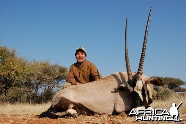 Hunting Gemsbuck with Wintershoek Johnny Vivier Safaris in SA