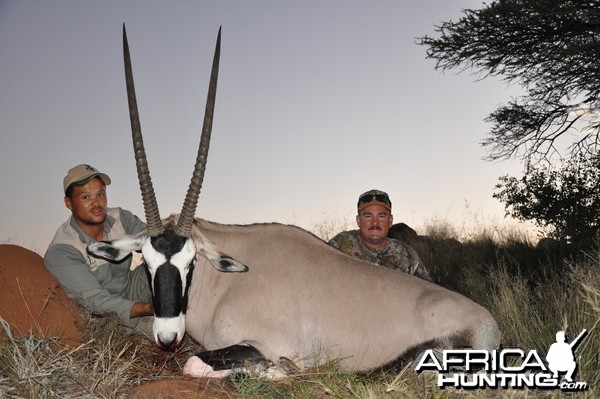 Hunting Gemsbuck with Wintershoek Johnny Vivier Safaris in SA