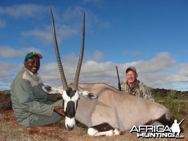 Hunting Gemsbuck with Wintershoek Johnny Vivier Safaris in SA