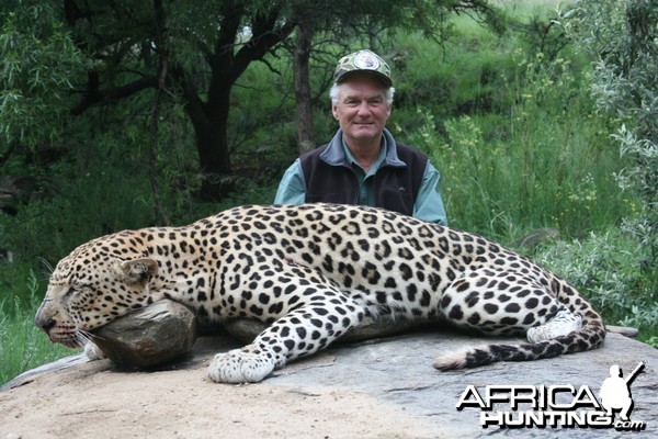 Hunting Leopard with Wintershoek Johnny Vivier Safaris in SA