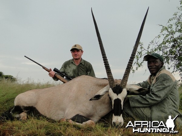 Hunting Gemsbuck with Wintershoek Johnny Vivier Safaris in SA