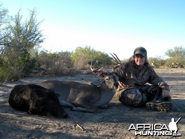 Texas 2009 - Pig and Buck