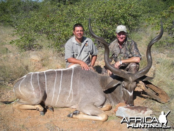 steven davis with 53 inch kudu,2010