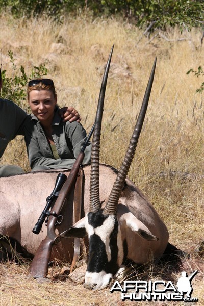 Hunting Gemsbok