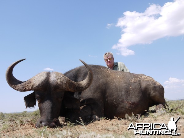 Buffalo hunt with Wintershoek Johnny Vivier Safaris