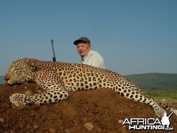 leopard hunt