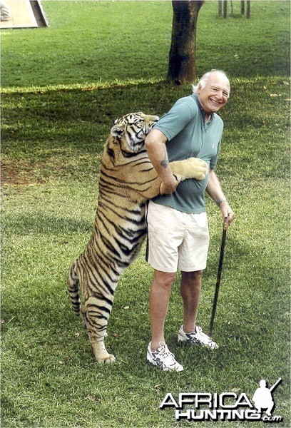 Jorge Alves de Lima with Tiger at his ranch