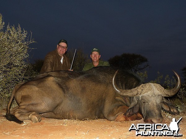 Buffalo hunt with Wintershoek Johnny Vivier Safaris