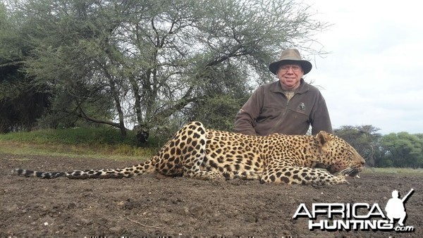 Leopard Ozondjahe Hunting Safaris Namibia