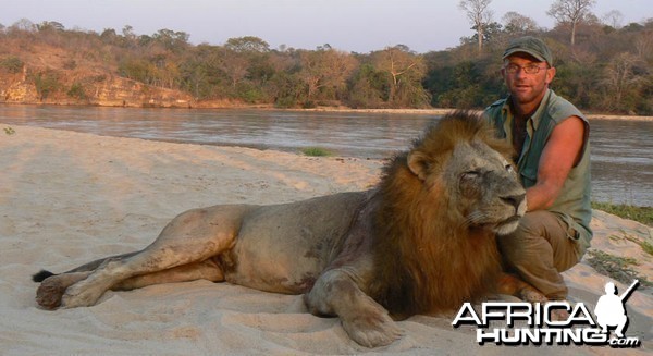 Big mane lion from Tanzania