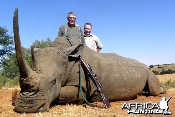 Hunting White Rhino with Cheetau Safaris - South Africa