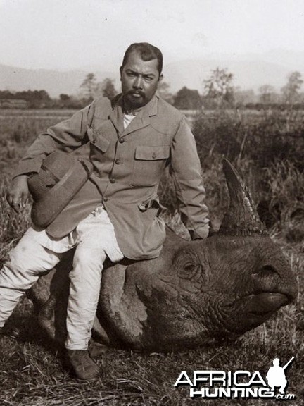 Rhino hunt, possibly Maharajah Citarakhan of Nepal