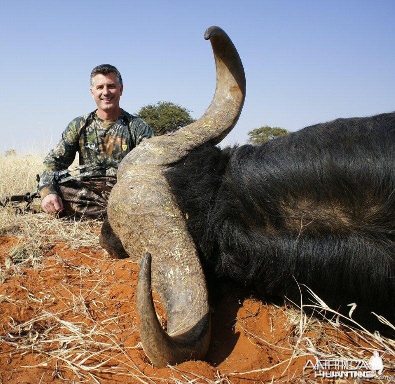 Bowhunting Buffalo with Wintershoek Johnny Vivier Safaris in SA