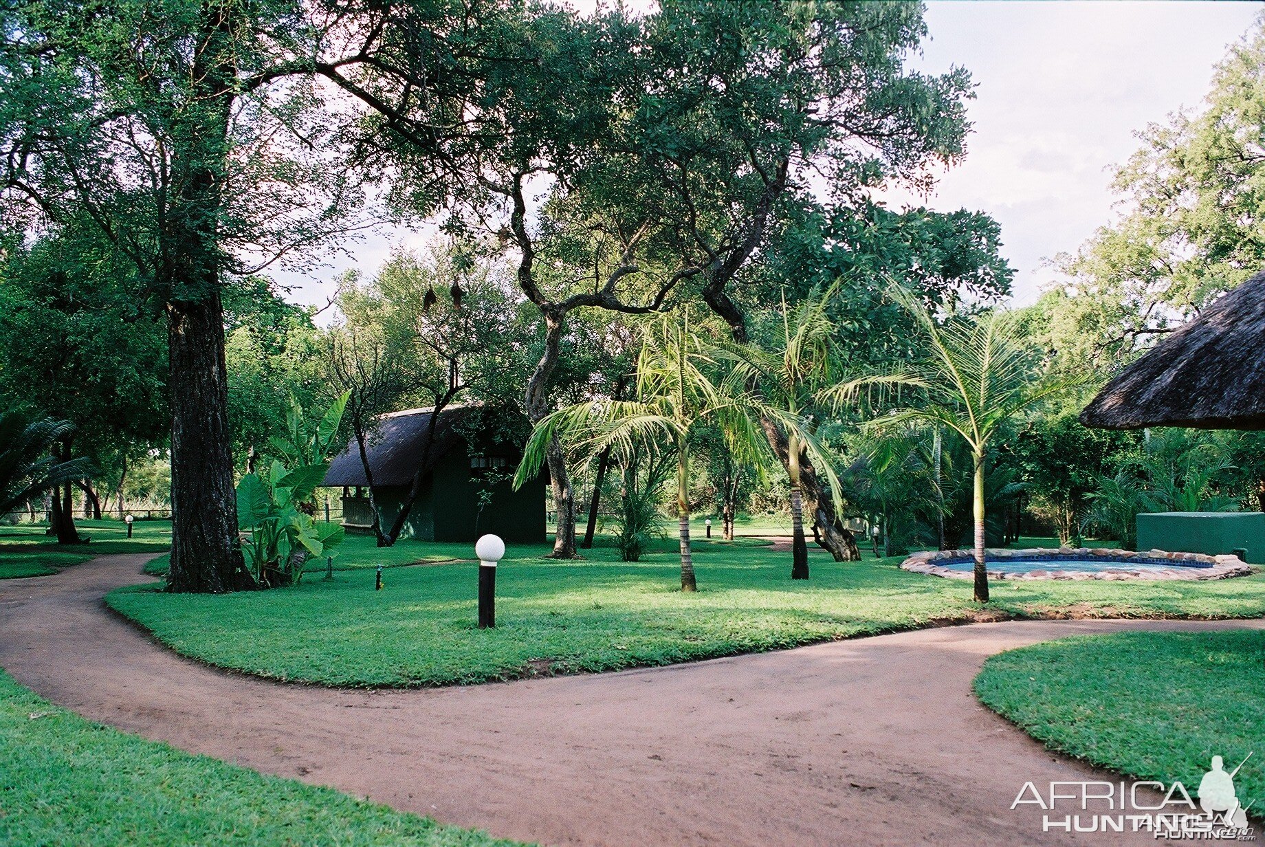 shumba Safari Lodge