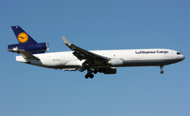 lufthansa_cargo.jpg