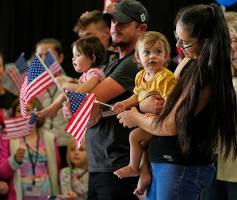 White South African refugees arrive in U.S.