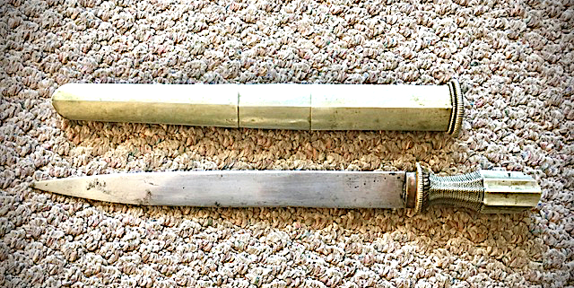 Bhutan long knife:dagger.png