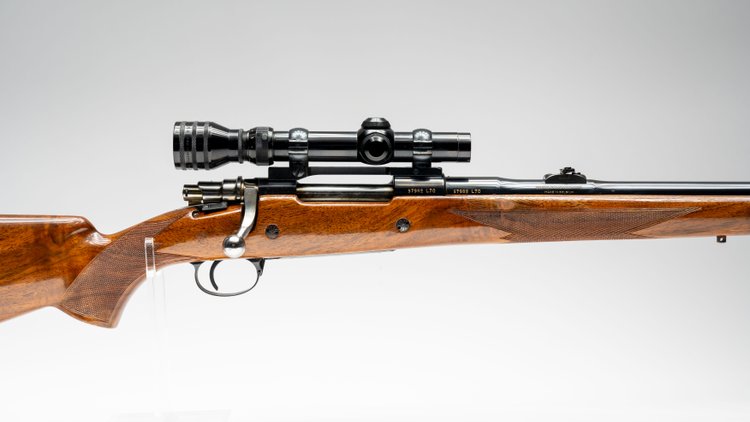 Browning Safari Grade 375 H & H Magnum.jpeg