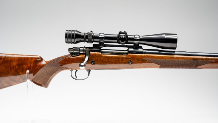 Browning Safari Grade 7mm Remington Magnum.jpeg