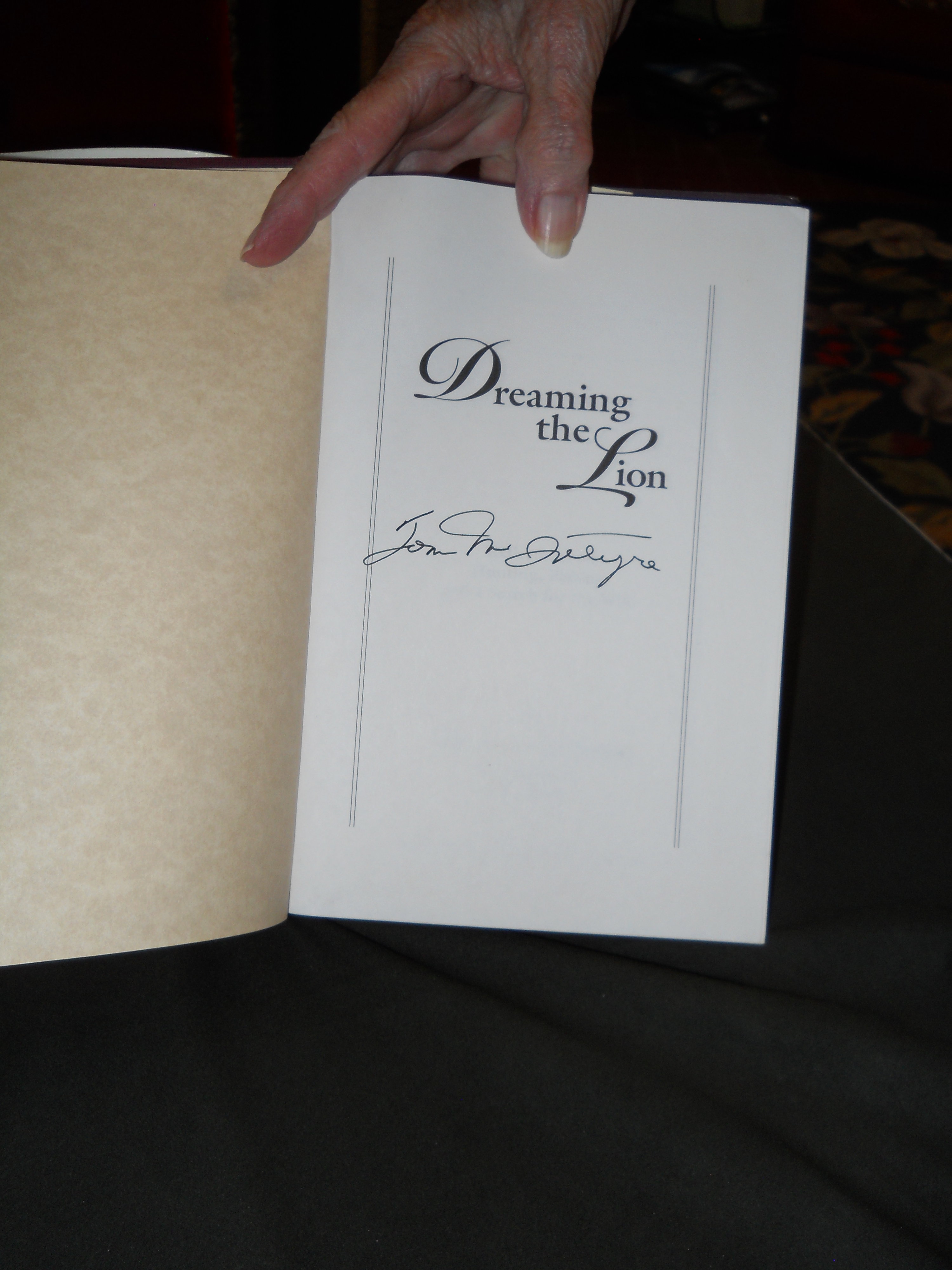 Dreaming the Lion - signature #2.JPG
