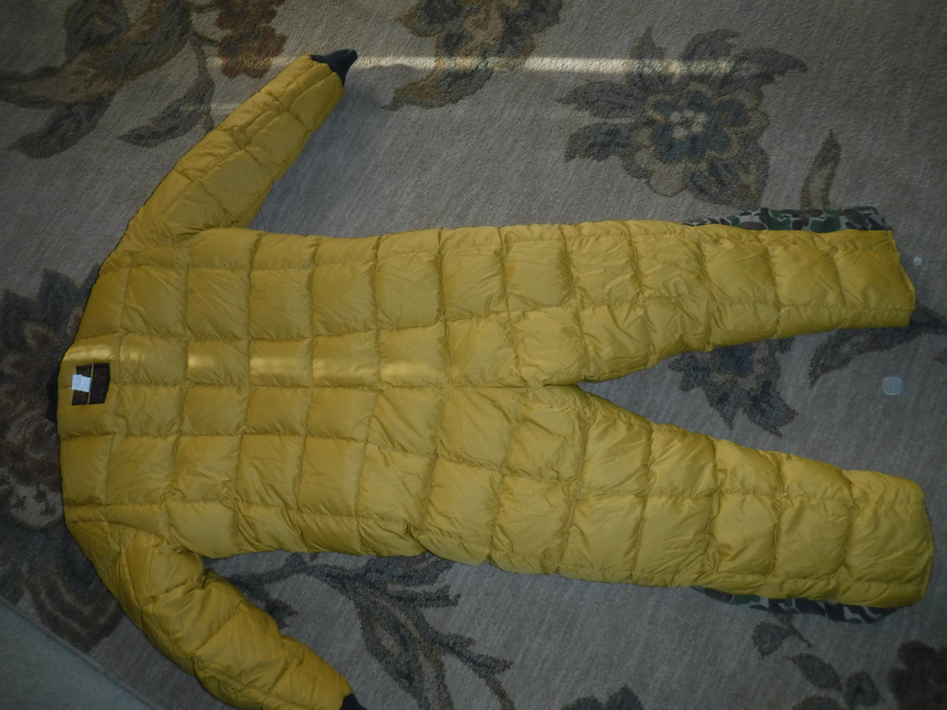 Eddie Bauer Premium Goose Down Camo Coverall Med